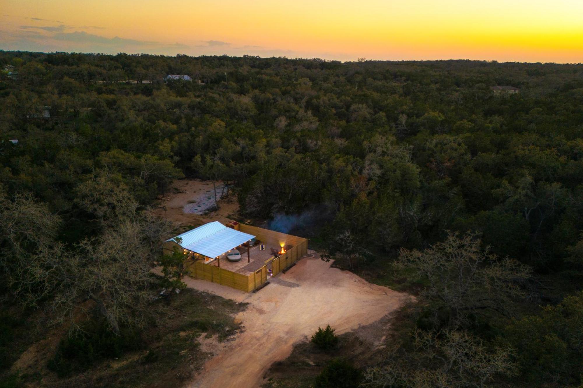 Romantic Luxury Retreat Hot Cold Pool & Sauna Wimberley Bagian luar foto