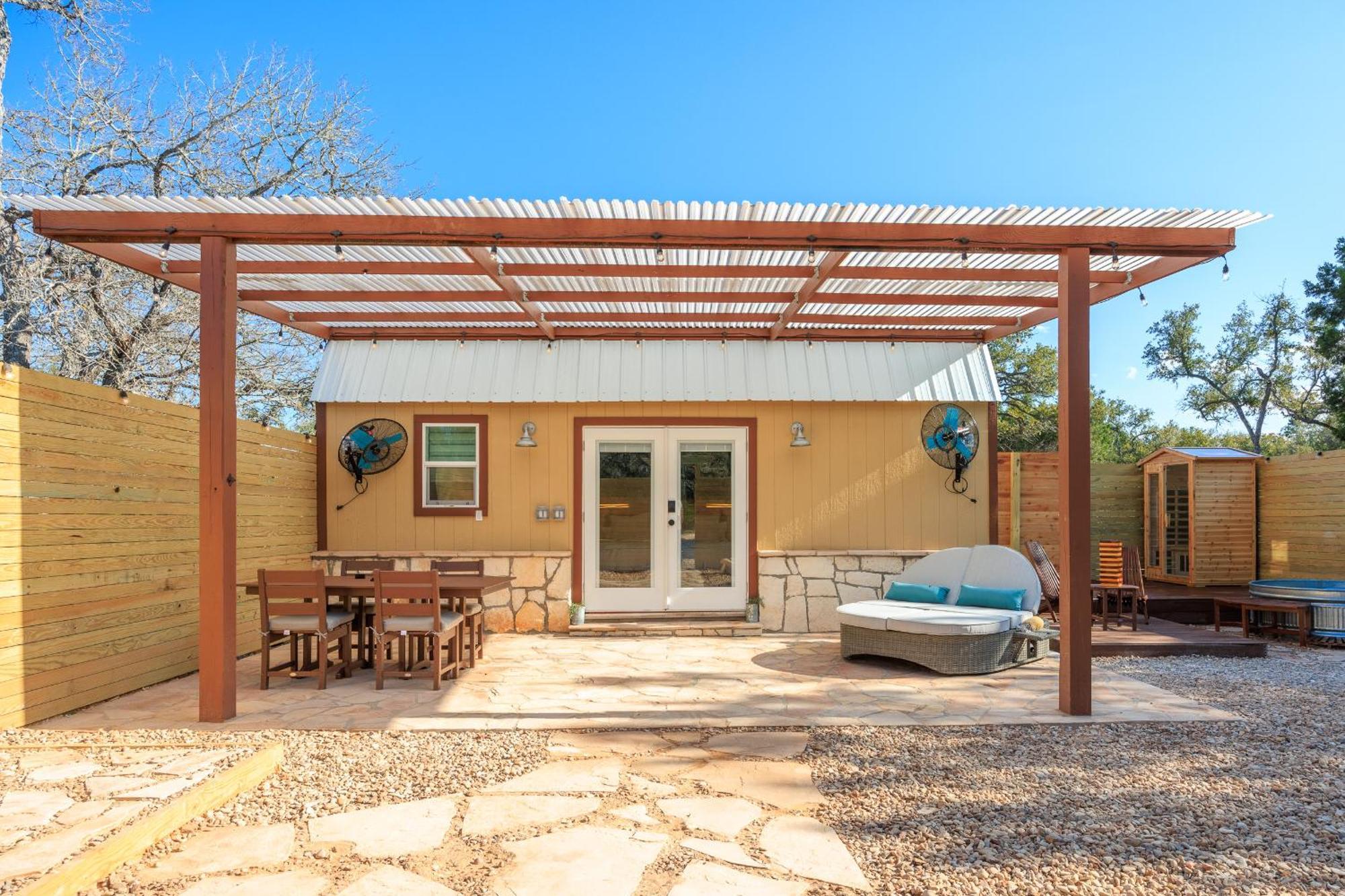 Romantic Luxury Retreat Hot Cold Pool & Sauna Wimberley Bagian luar foto