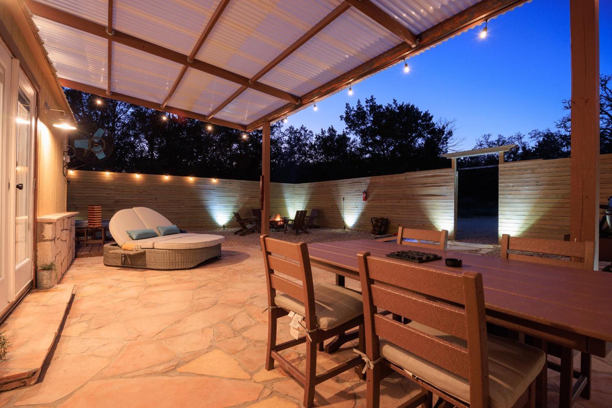 Romantic Luxury Retreat Hot Cold Pool & Sauna Wimberley Bagian luar foto