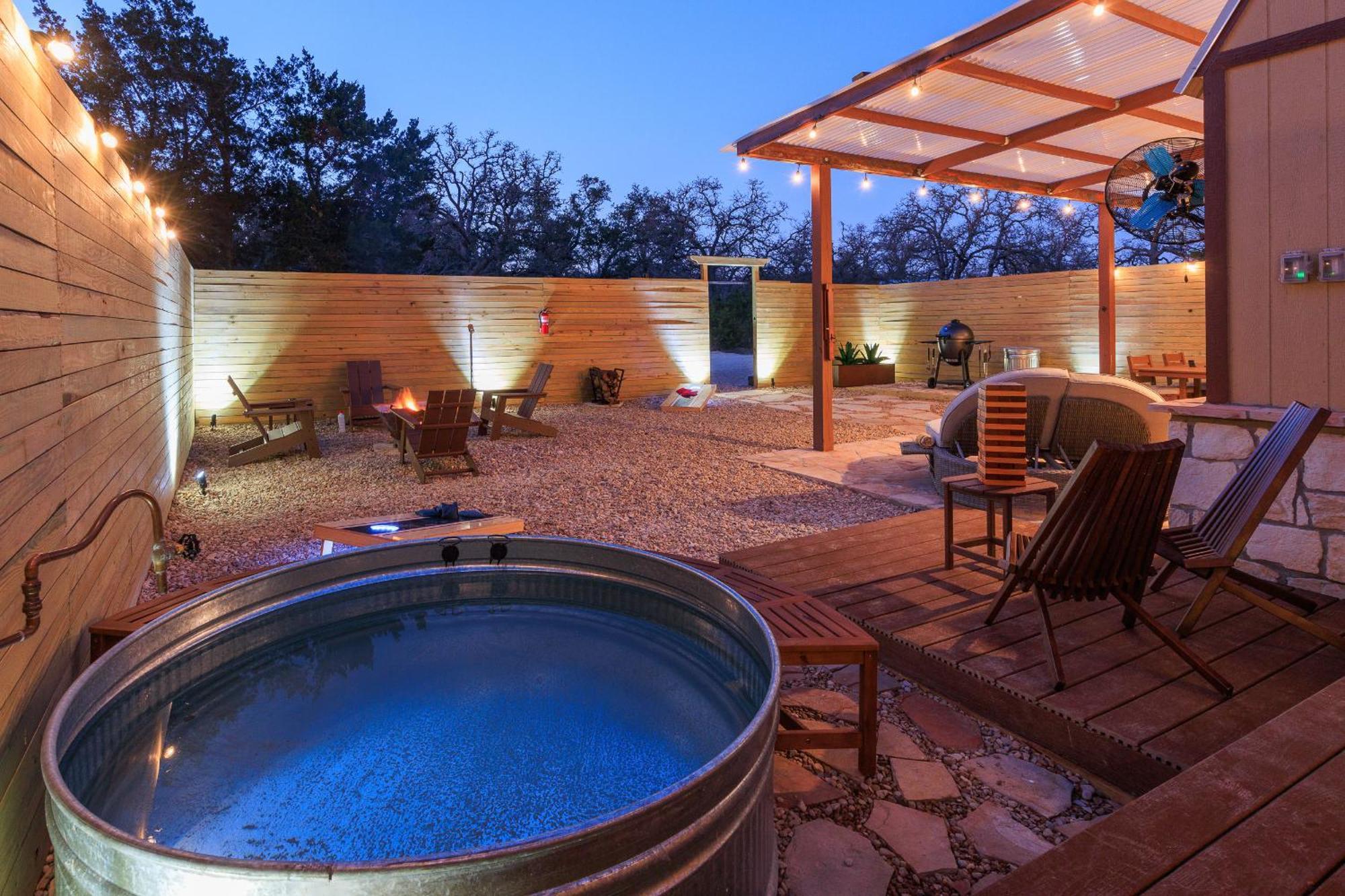 Romantic Luxury Retreat Hot Cold Pool & Sauna Wimberley Bagian luar foto