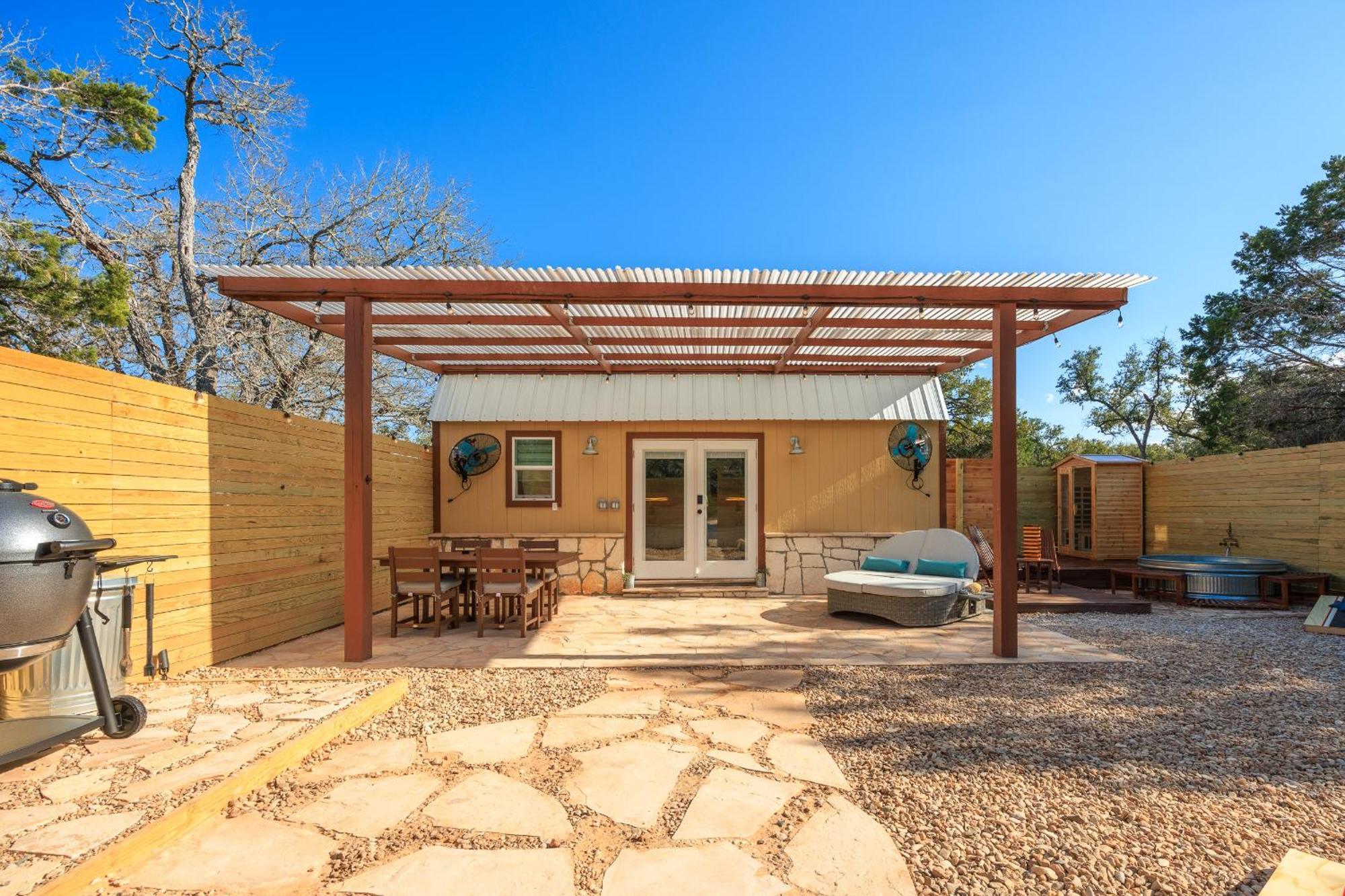 Romantic Luxury Retreat Hot Cold Pool & Sauna Wimberley Bagian luar foto