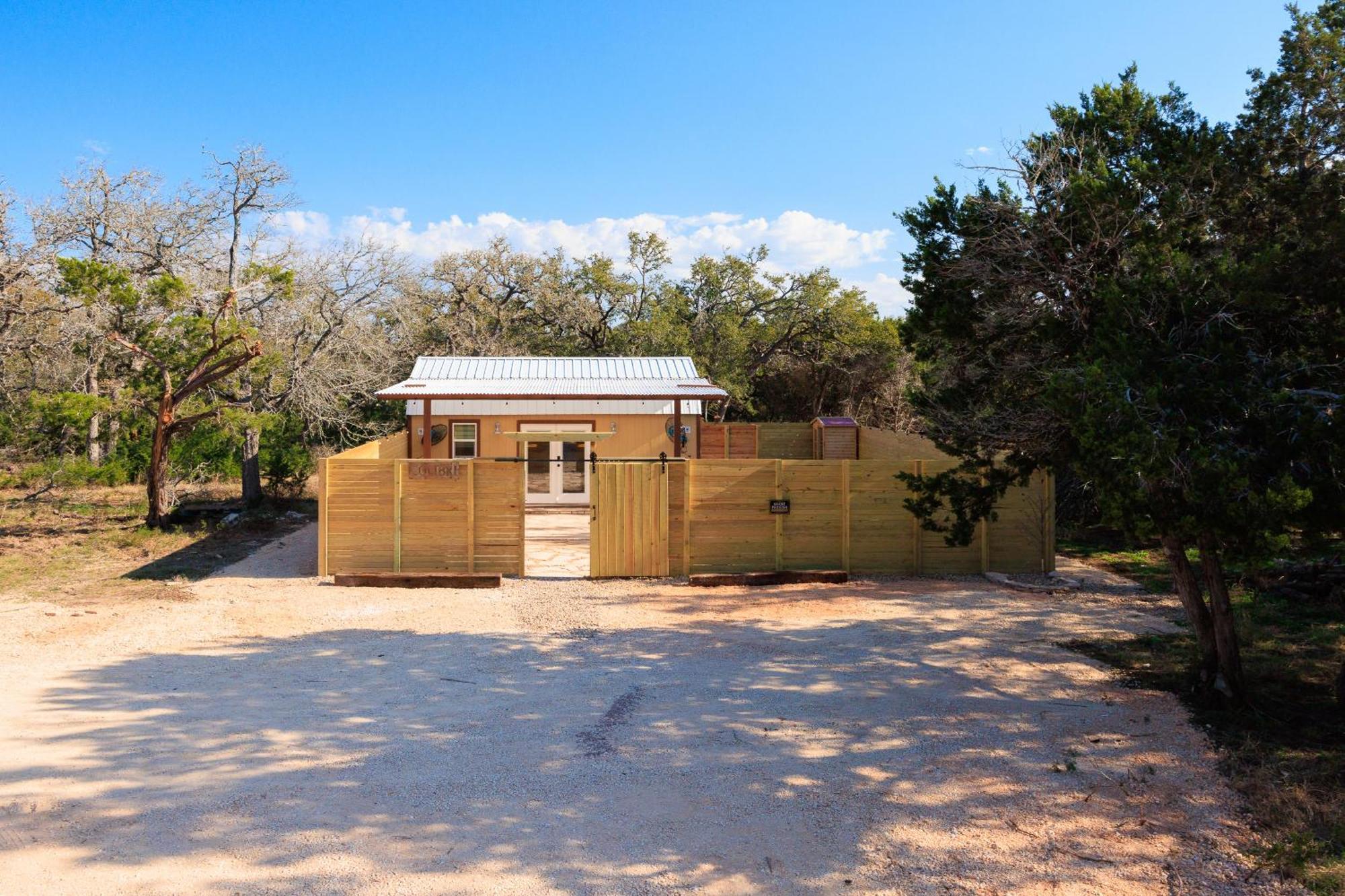Romantic Luxury Retreat Hot Cold Pool & Sauna Wimberley Bagian luar foto